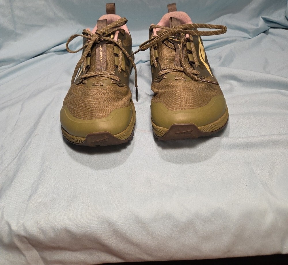Altra Olive Green Women's Trail Sneakers with Pink Lining Sz 10
